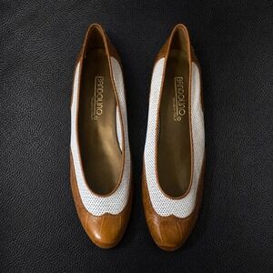 Bandolino Made in Italy Vintage Two Tone Croc Embossed Perforated Flats 7.5 S